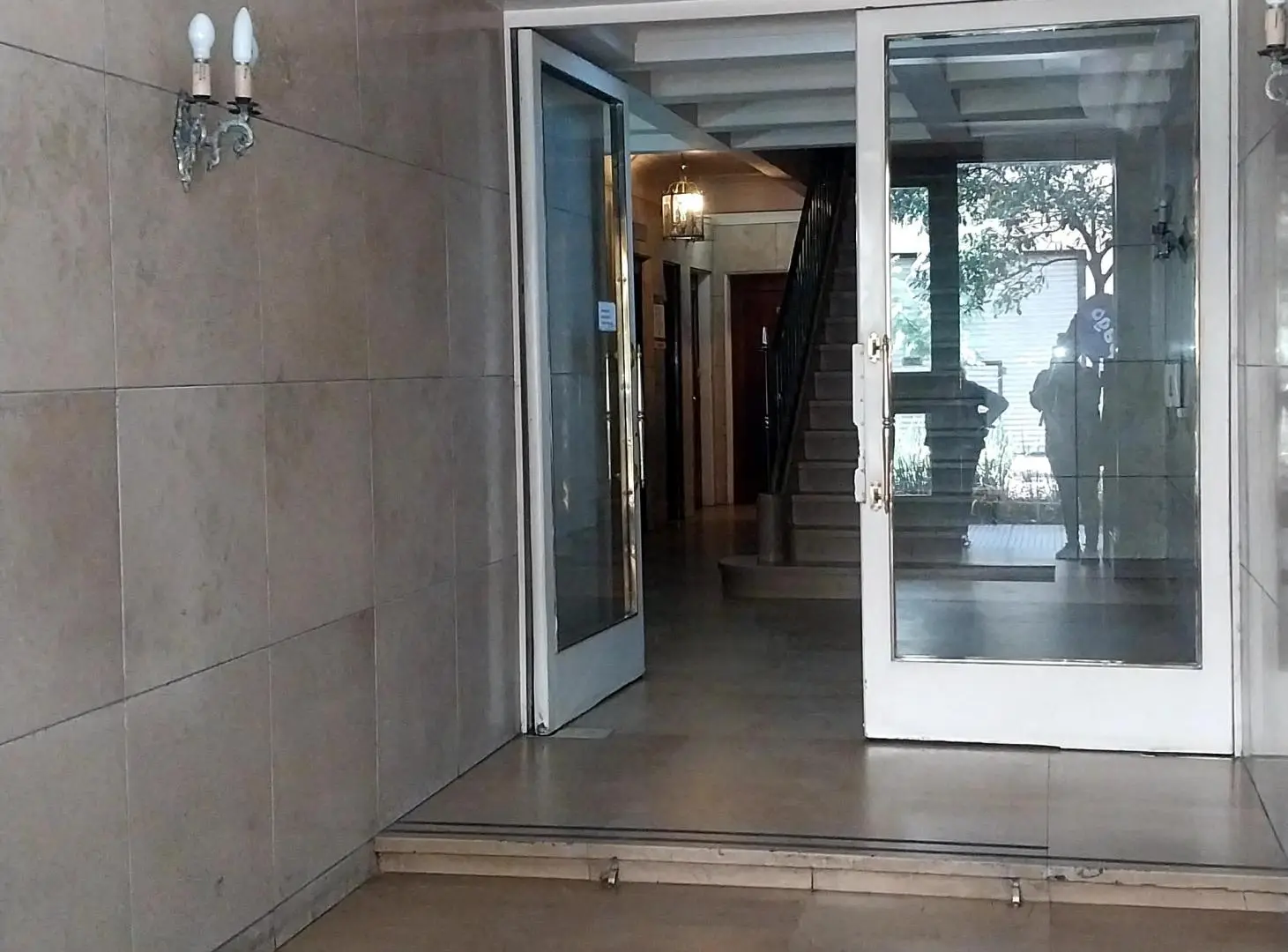 Excelente departamento tres ambientes, en Maipú al 800 8° 3