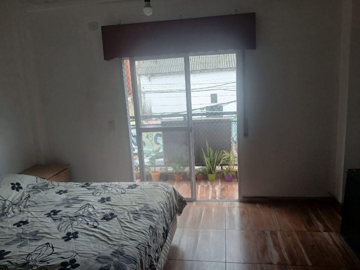 Foto de ALQUILER PH 2 AMB. CON BALCON AL FRENTE SARANDI, imagen 2