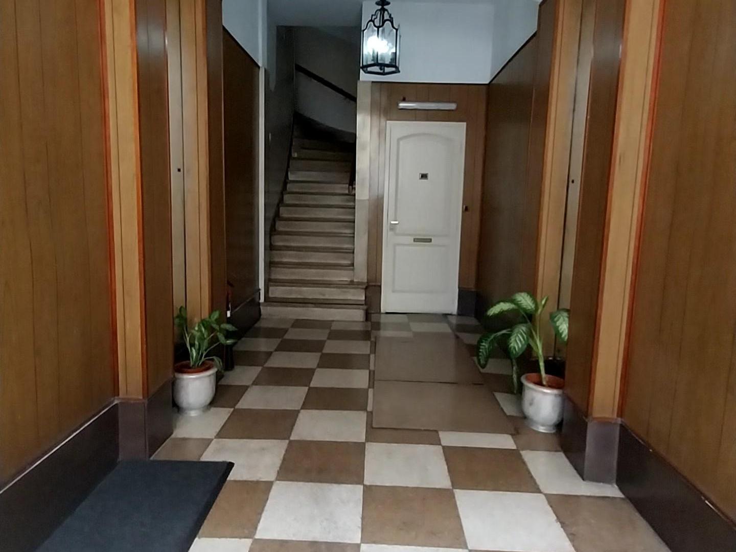 Foto de Departamento de 69 m² con 2 dormitorios en venta en Monserrat, imagen 1