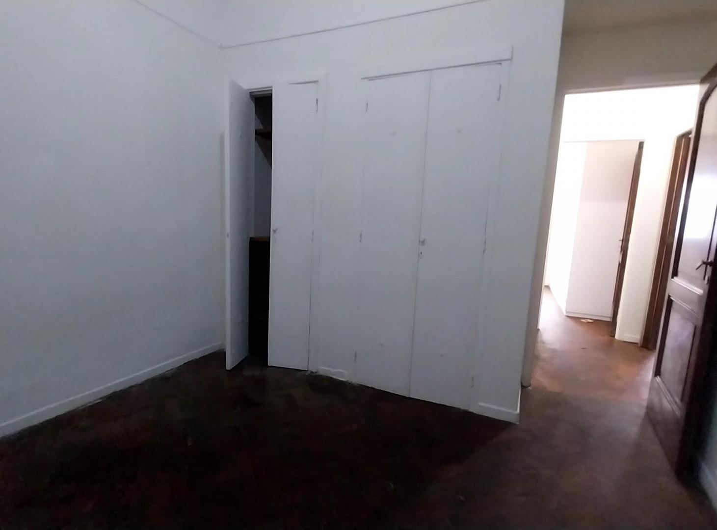 Foto de Departamento de 69 m² con 2 dormitorios en venta en Monserrat, imagen 4