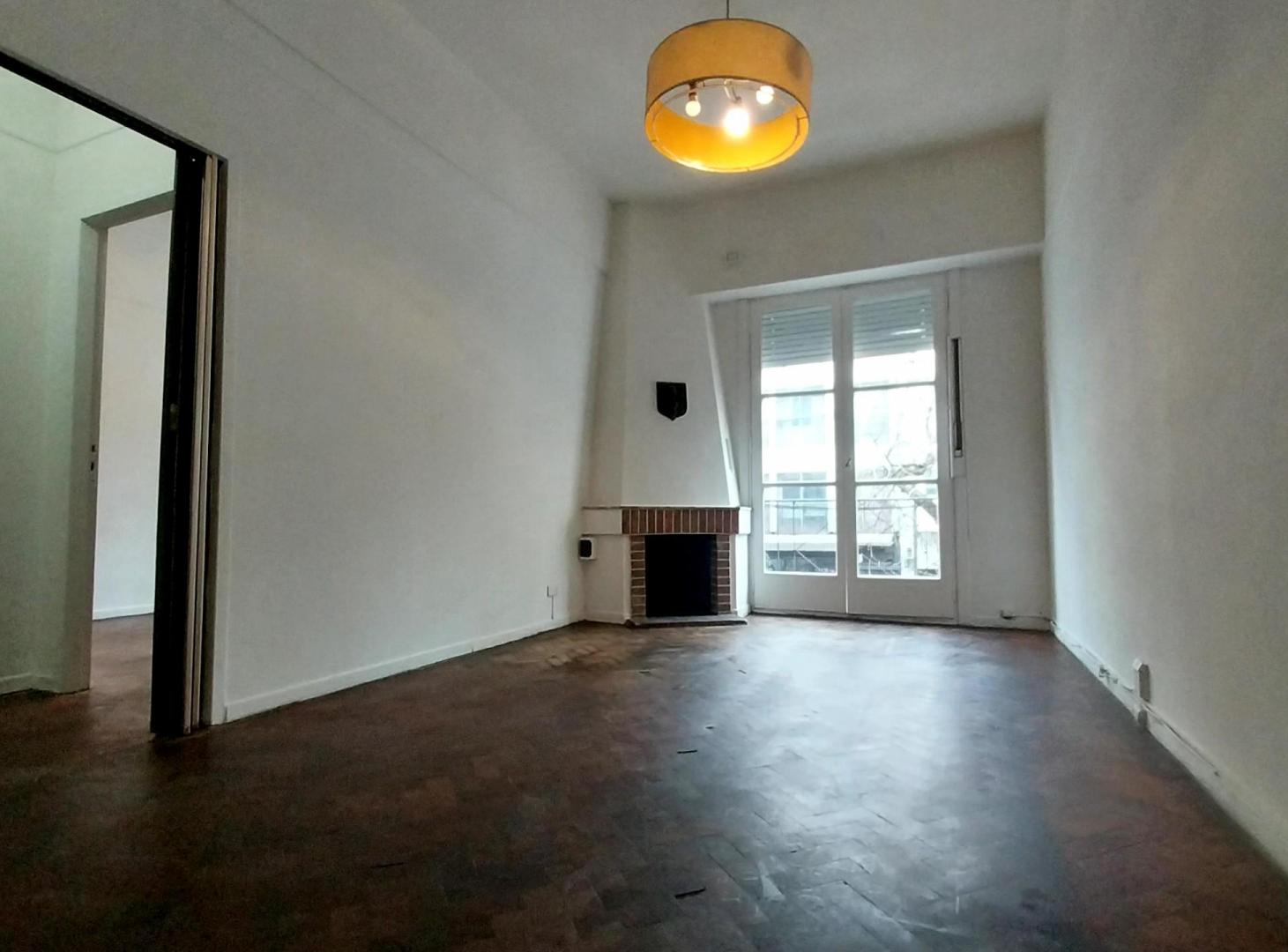 Foto de Departamento de 69 m² con 2 dormitorios en venta en Monserrat, imagen 2