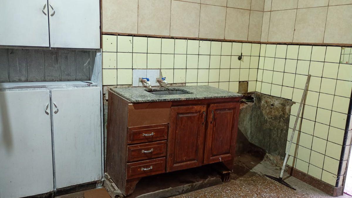 Foto de PH de 75 m² con 3 dormitorios en alquiler en Sarandi al frente., imagen 4