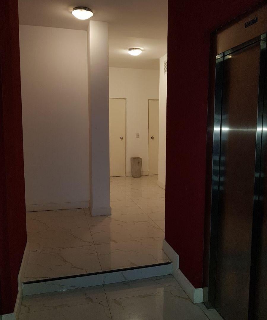 Foto de Departamento de 31 m² en alquiler en Monserrat, imagen 3