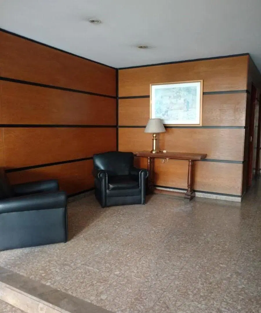 2 ambientes con gran cocina comedor. amplio espacio de guardado 3