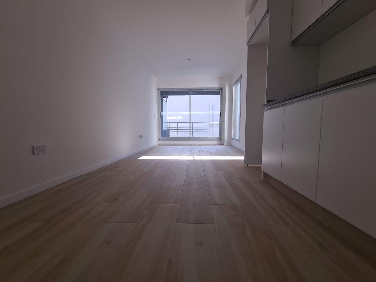 Foto de Hermoso y luminoso dos ambientes con patio y balcón terraza, imagen 5