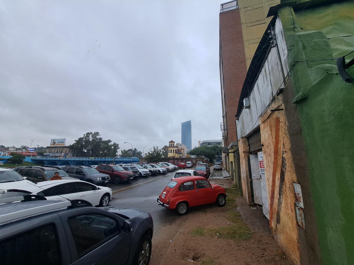 Terreno Apto Edificacion. Galpon en Venta 180 m² Barrio Al 5