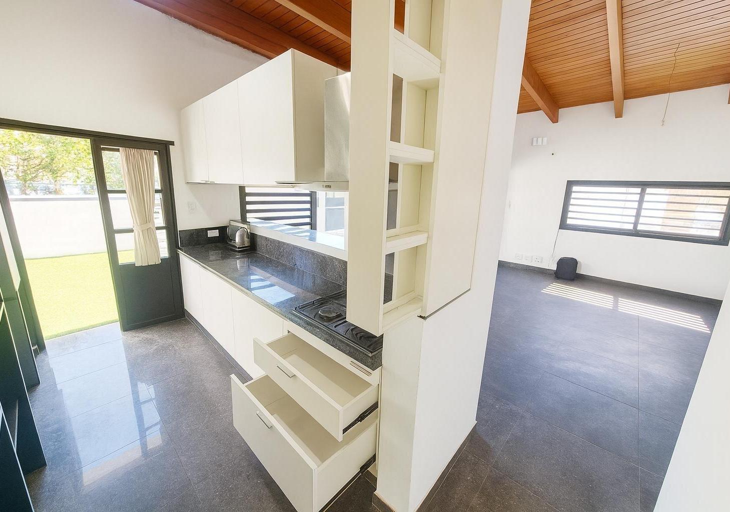 CLAUDIO CUENCA | AV CARAFFA | VILLA CABRERA