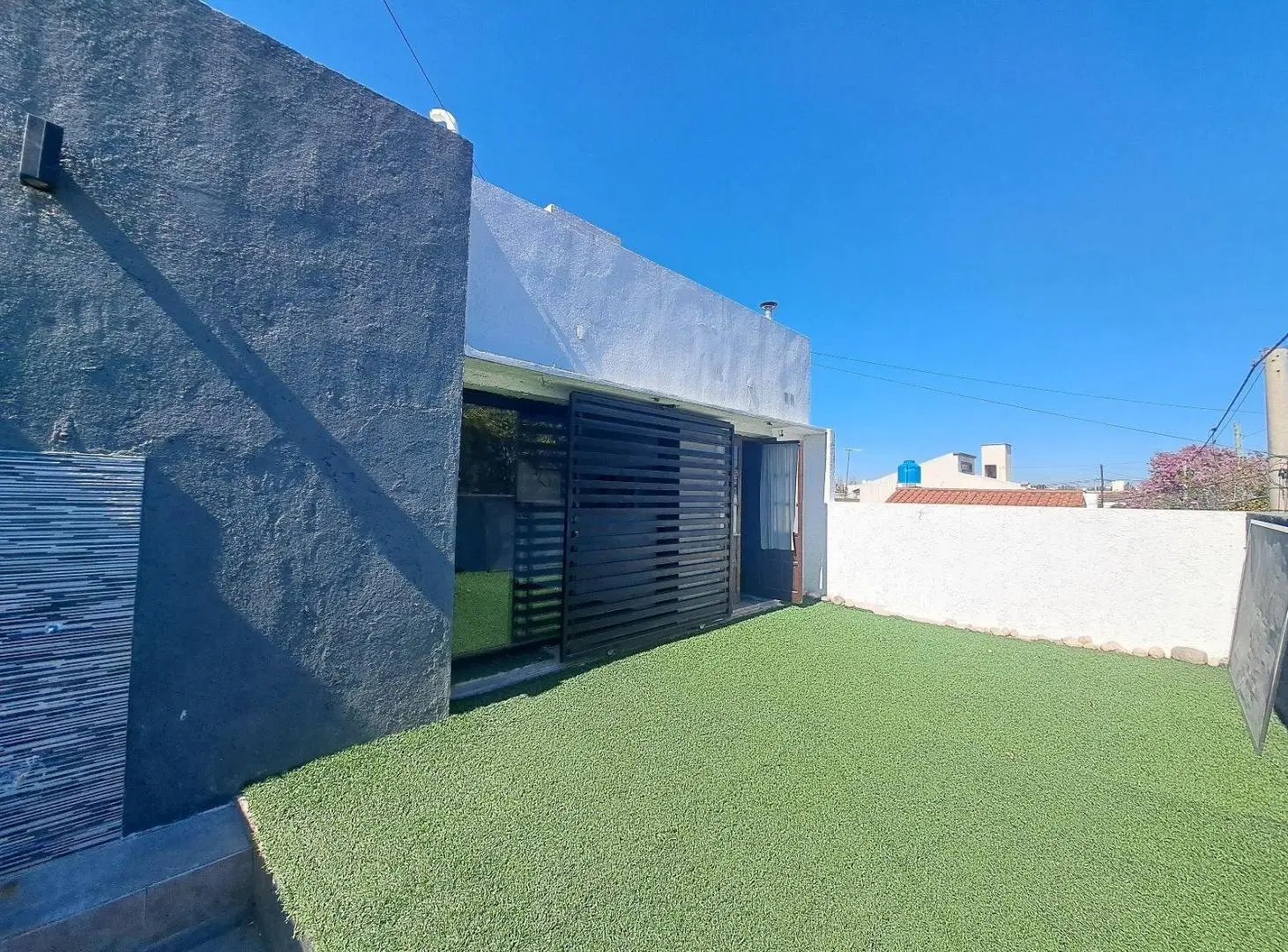 CLAUDIO CUENCA   | AV CARAFFA   |    VILLA CABRERA 8