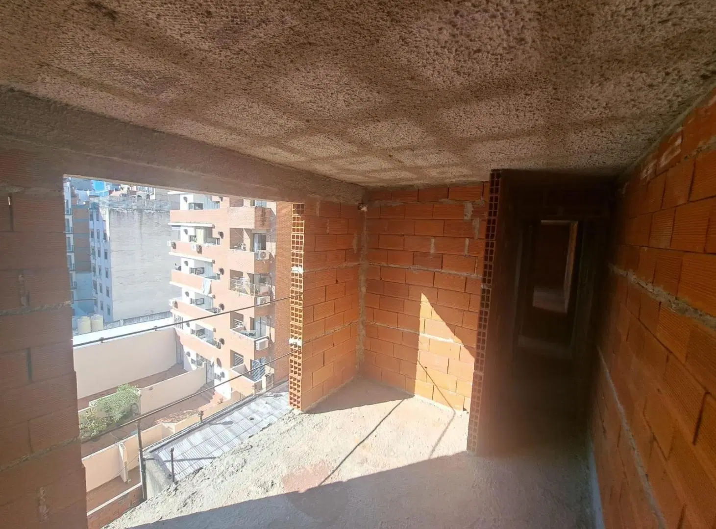 TREJO | DERQUI 10 "A" FRENTE CON TERRAZA 2