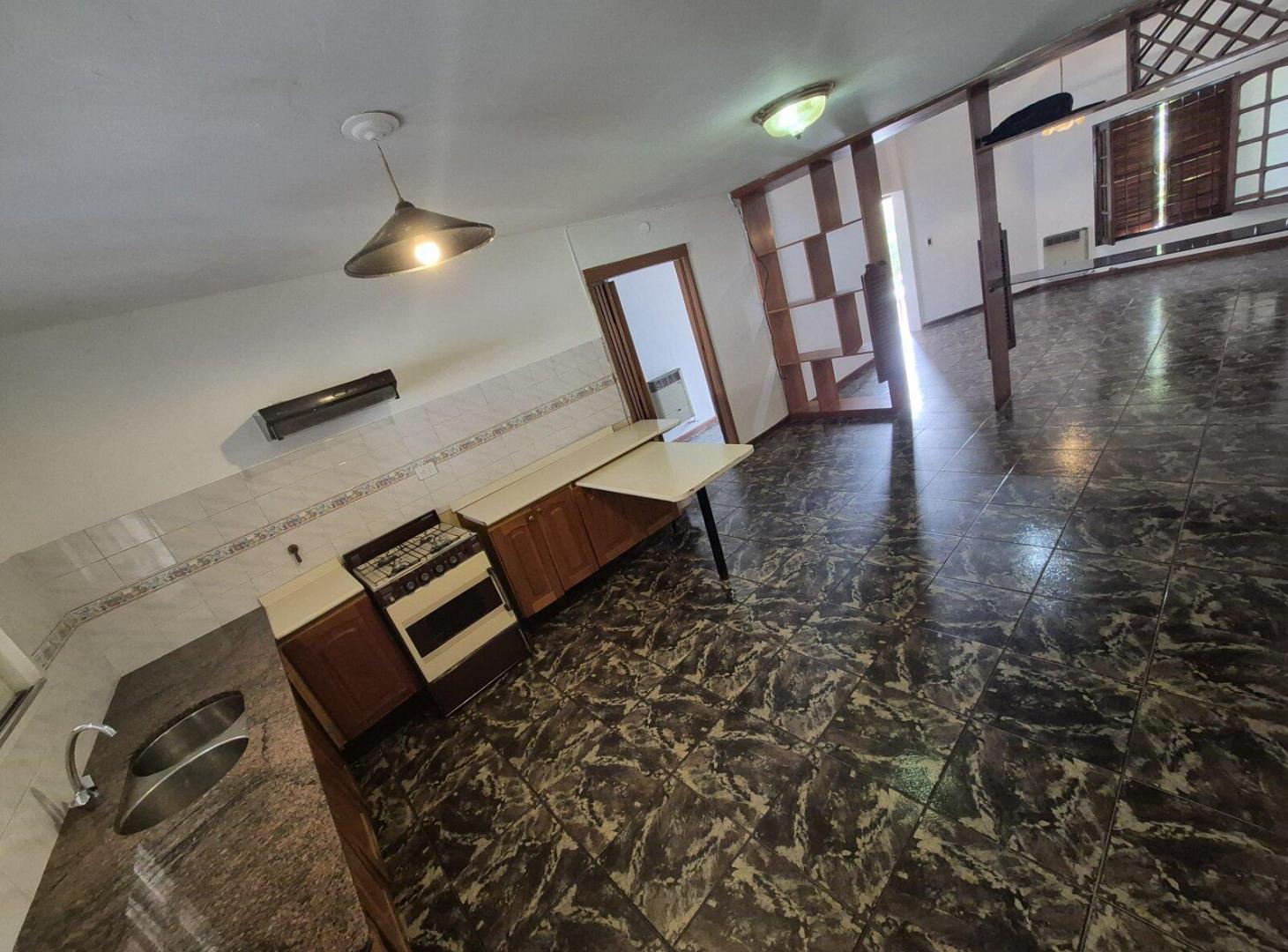 Foto de CASA EN VENTA. BARRIO SAN IGNACIO. A MTS DE AV. COLON, imagen 1