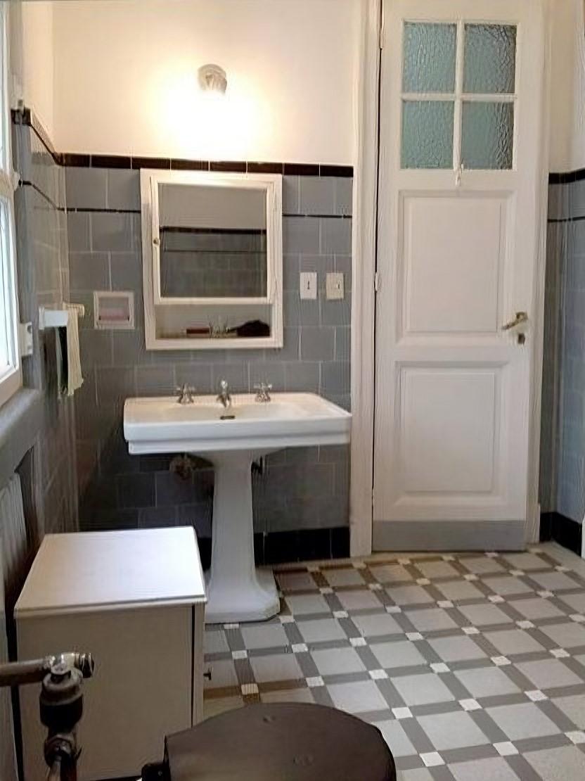Venta: Piso de Categoría · Estilo Art Déco · Recoleta · 8 Ambientes · Terraza · Baulera 2