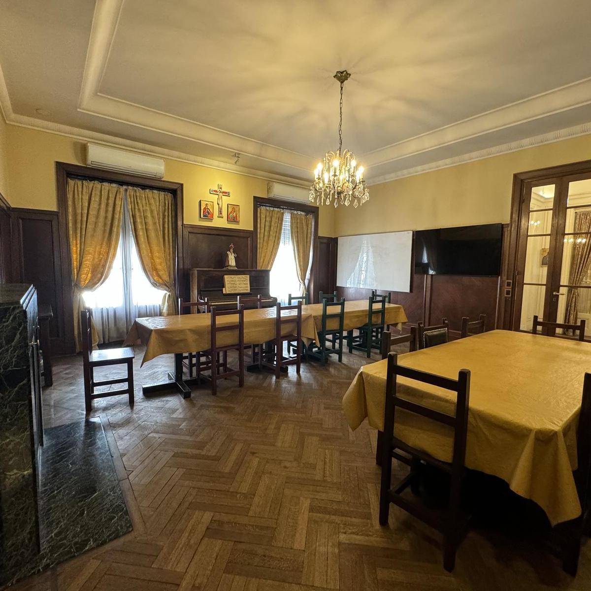 Venta: Piso de Categoría · Estilo Art Déco · Recoleta · 8 Ambientes · Terraza · Baulera 5