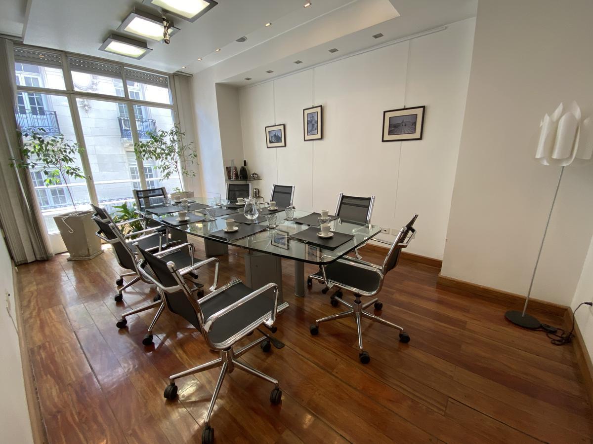 Venta · Oficina 660 m² · 6 Cocheras Fijas Cubiertas 4