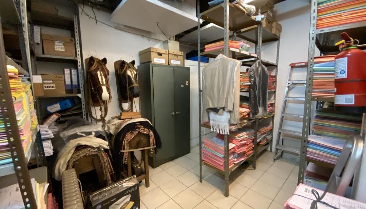 Venta · Oficina 660 m² · 6 Cocheras Fijas Cubiertas 2