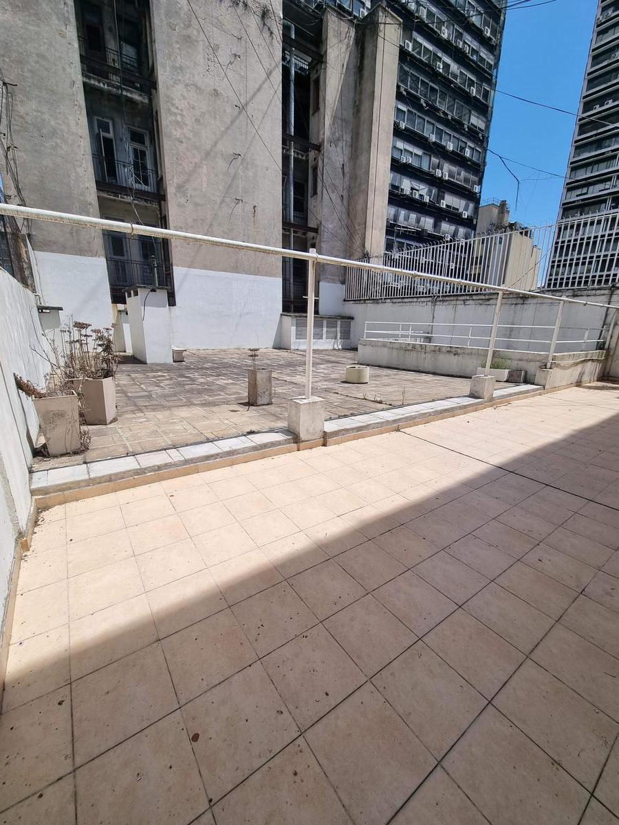 Venta · Oficina 660 m² · 6 Cocheras Fijas Cubiertas 4