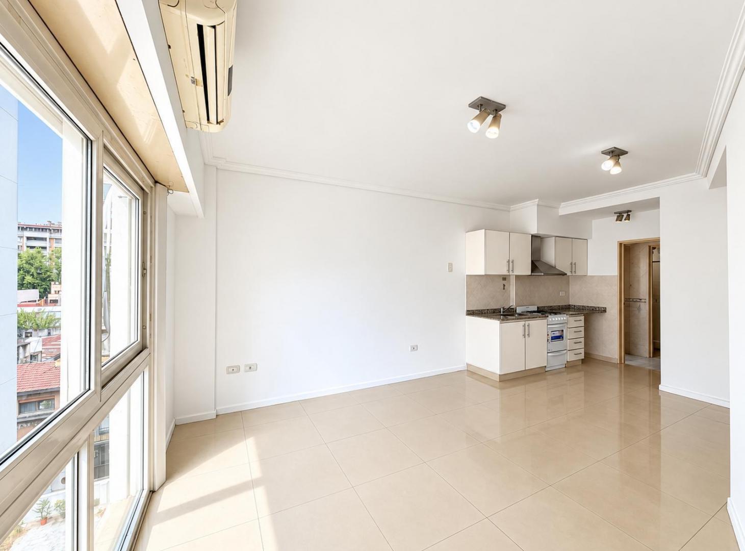 Foto de Monoambiente en Venta · Luminoso · Flores ·, imagen 3