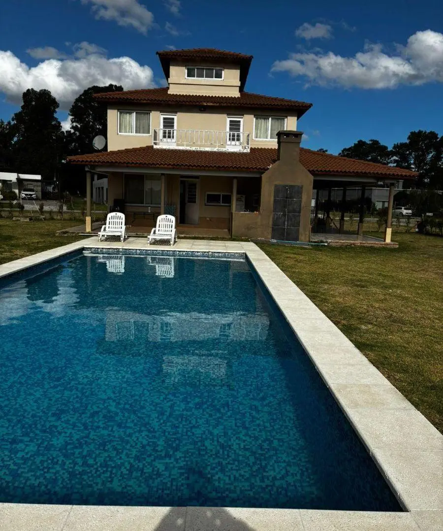 Casa en alquiler en La Magdalena Canning 8
