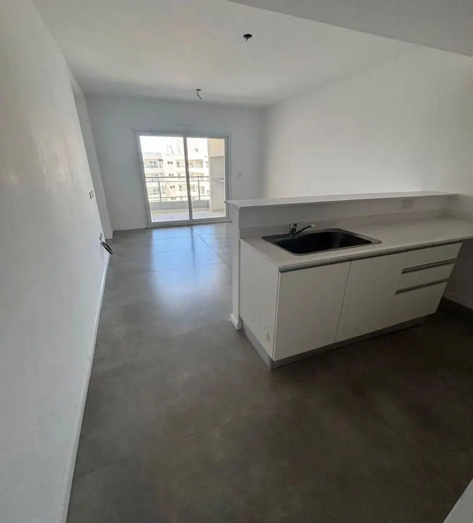 Departamento en alquiler en Canning Center 3