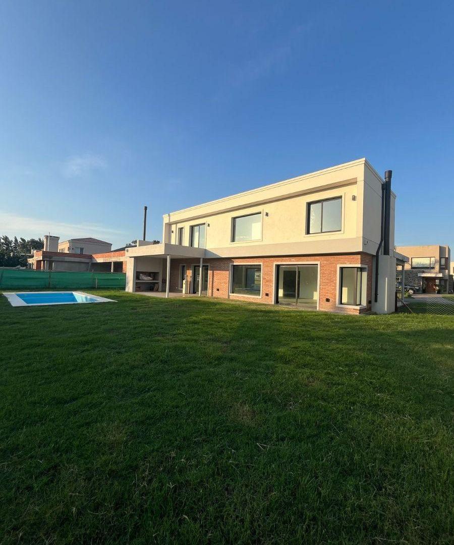Casa en alquiler a estrenar en El Rebenque Canning
