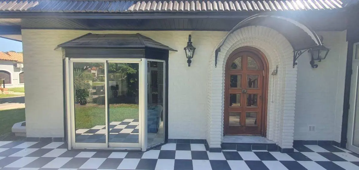 Casa en alquiler c/ cochera en El Sosiego 3