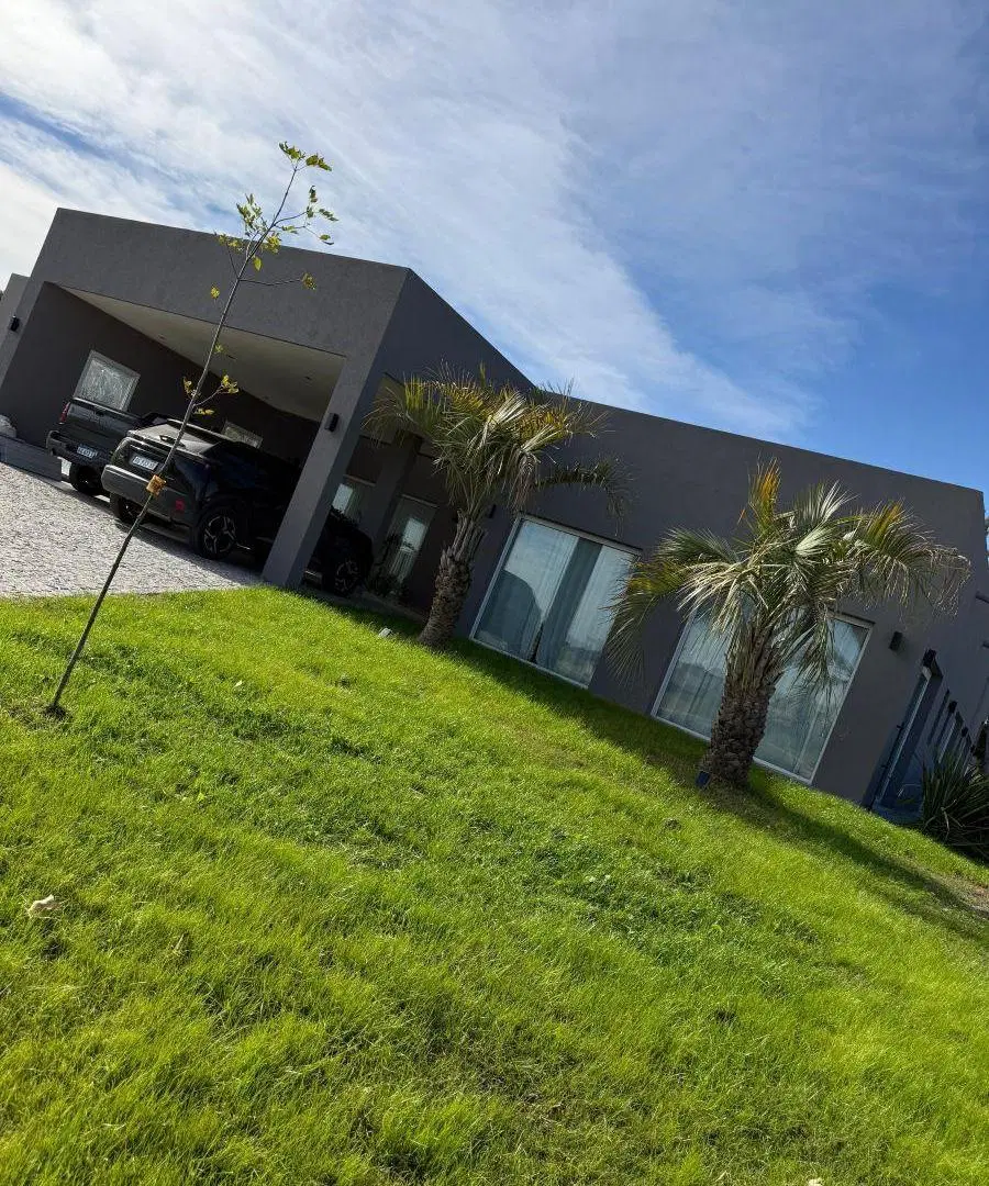 Casa en venta a estrenar en San Simón Canning 8