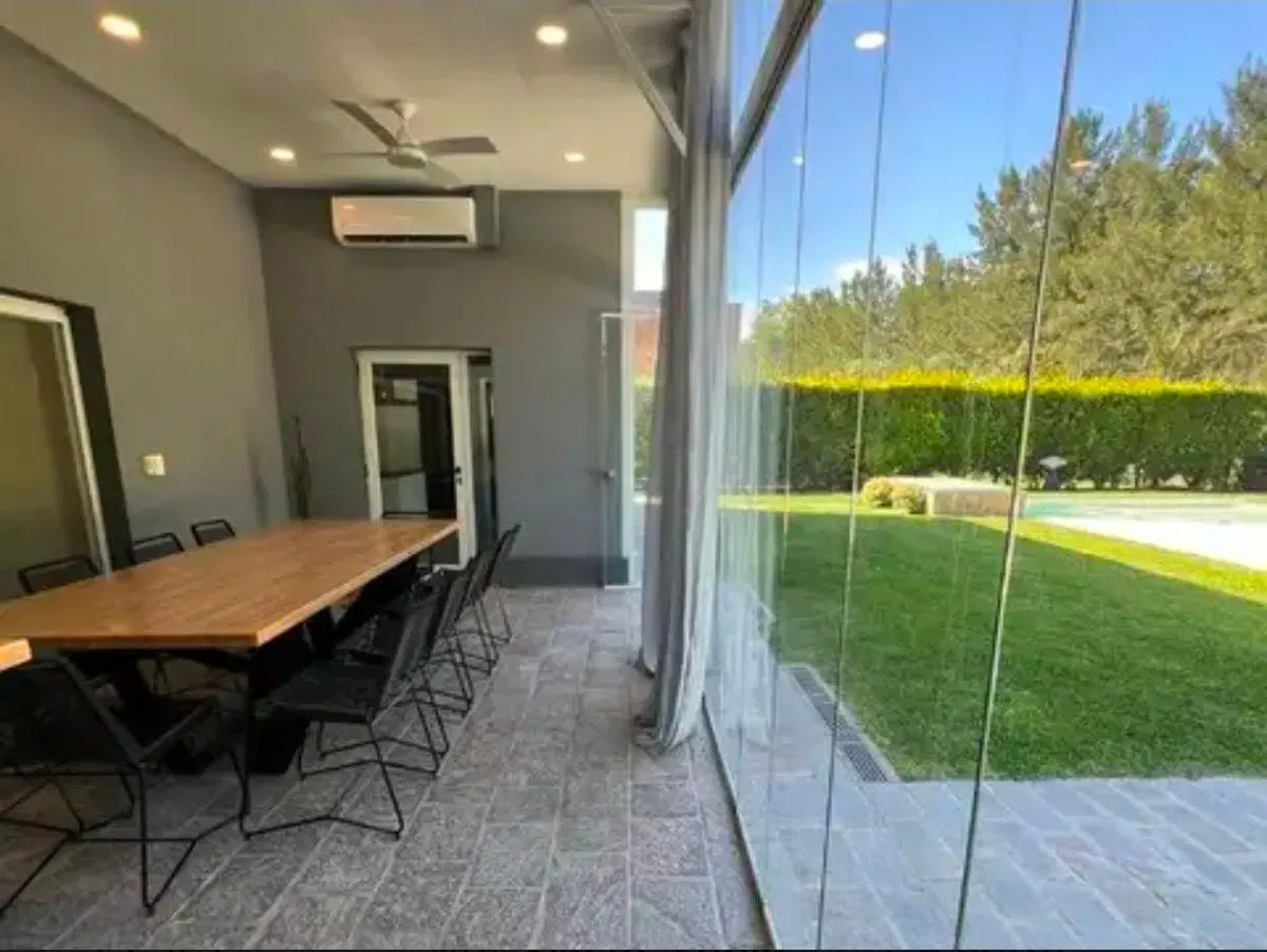 Exclusiva casa en alquiler en Barrio Privado Terralagos 2