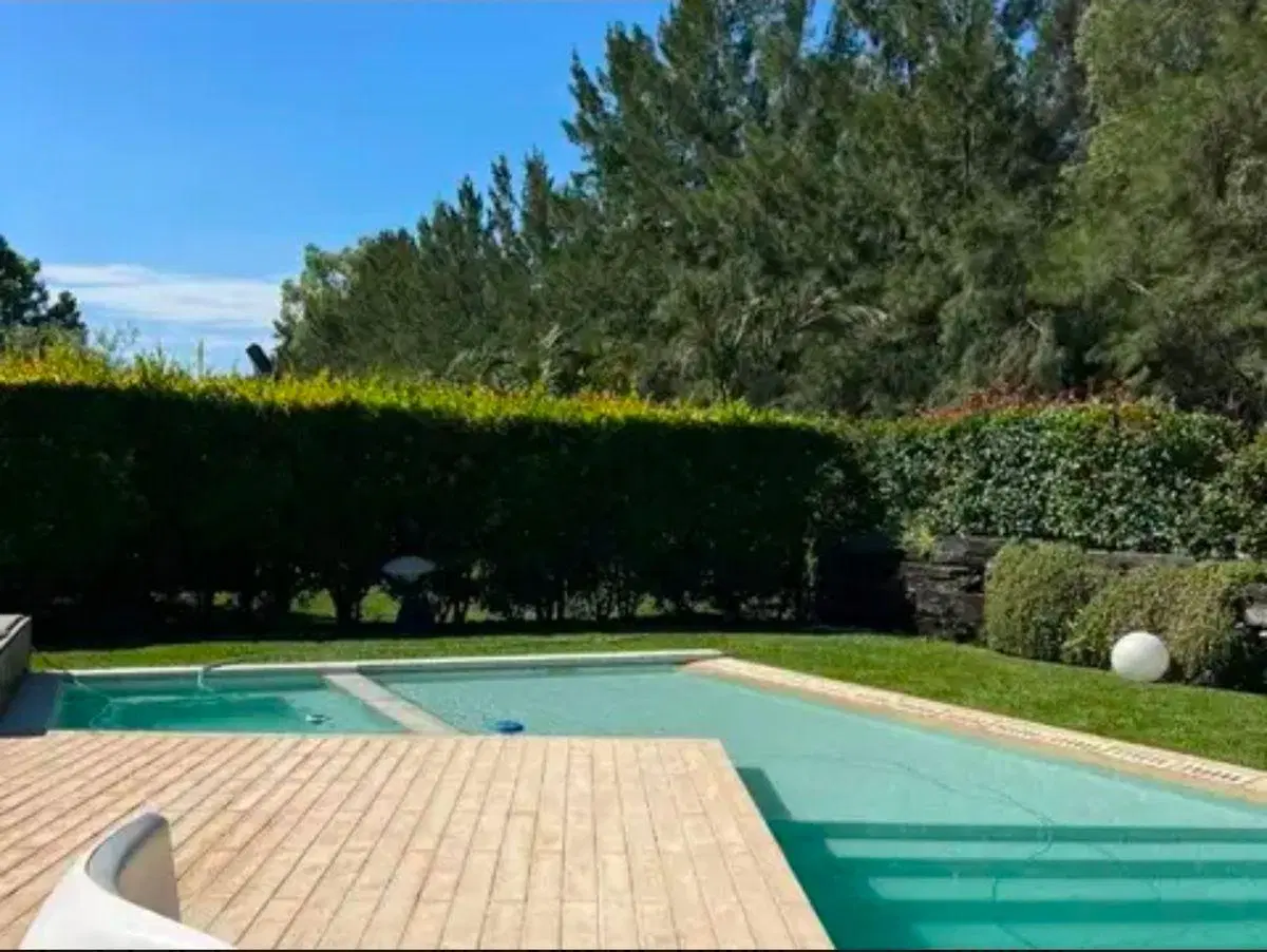 Exclusiva casa en alquiler en Barrio Privado Terralagos 8