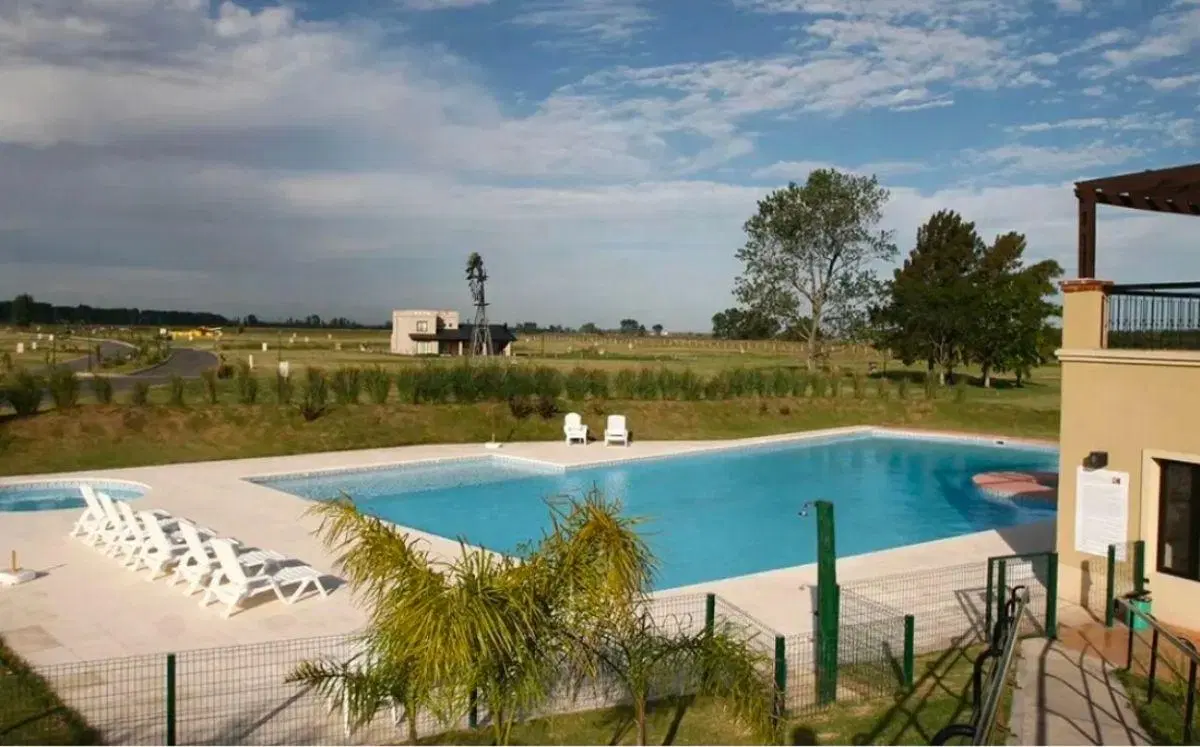 Lote en venta de 771m2 ubicado en El Rebenque Canning 3