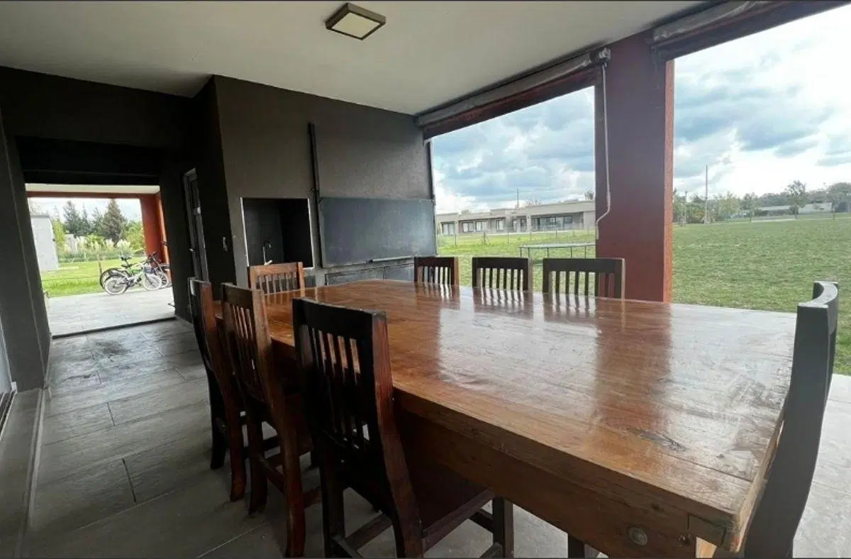 Casa 4 ambientes en alquiler en Fincas Sporting Club – San Vicente 4
