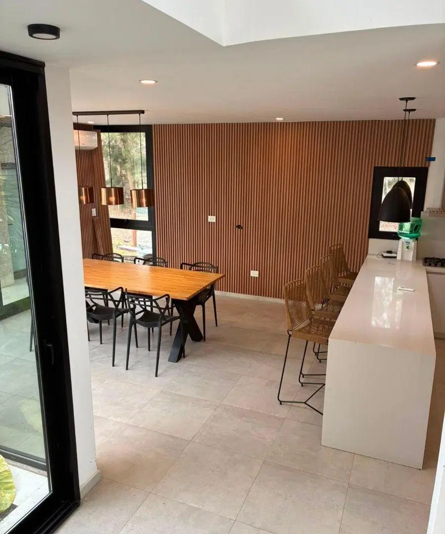 EXCELENTE CASA EN ALQUILER UBICADA EN TERRALAGOS, CANNING. 2