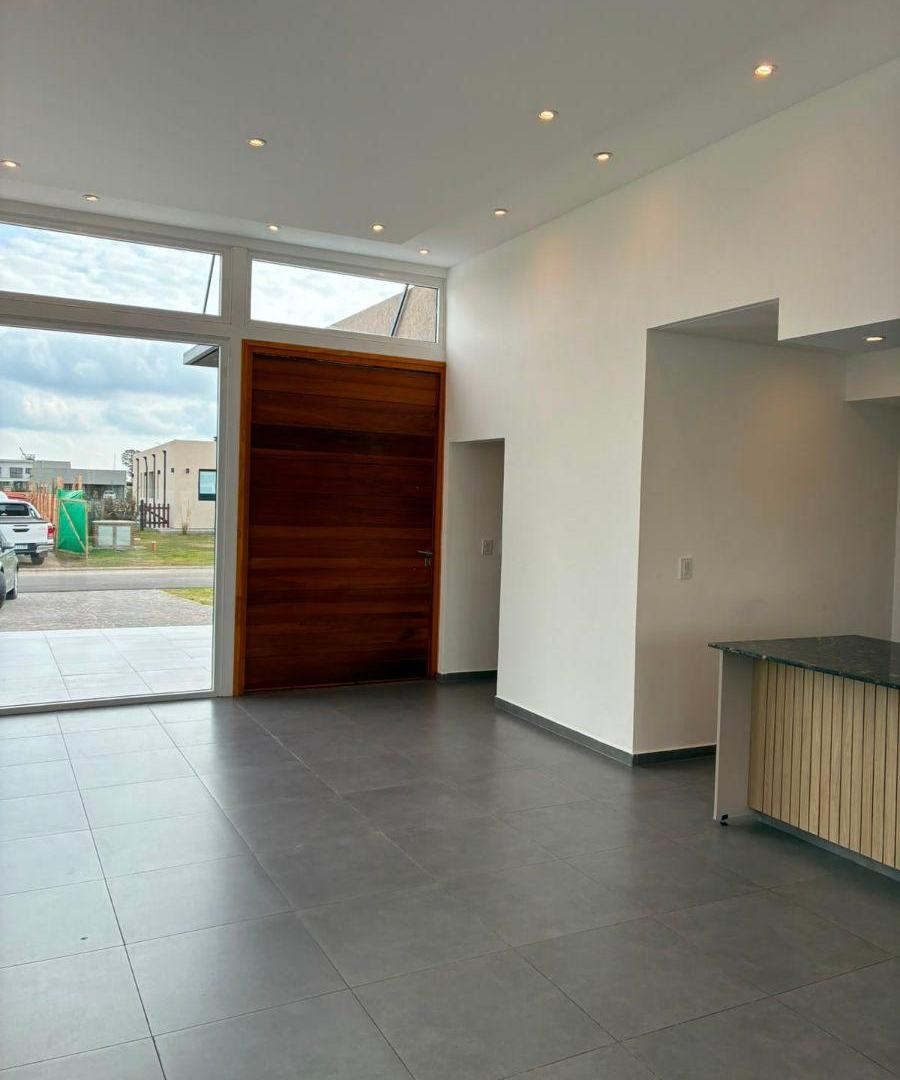 Foto de Casa en venta en el barrio San Felipe Canning, imagen 3