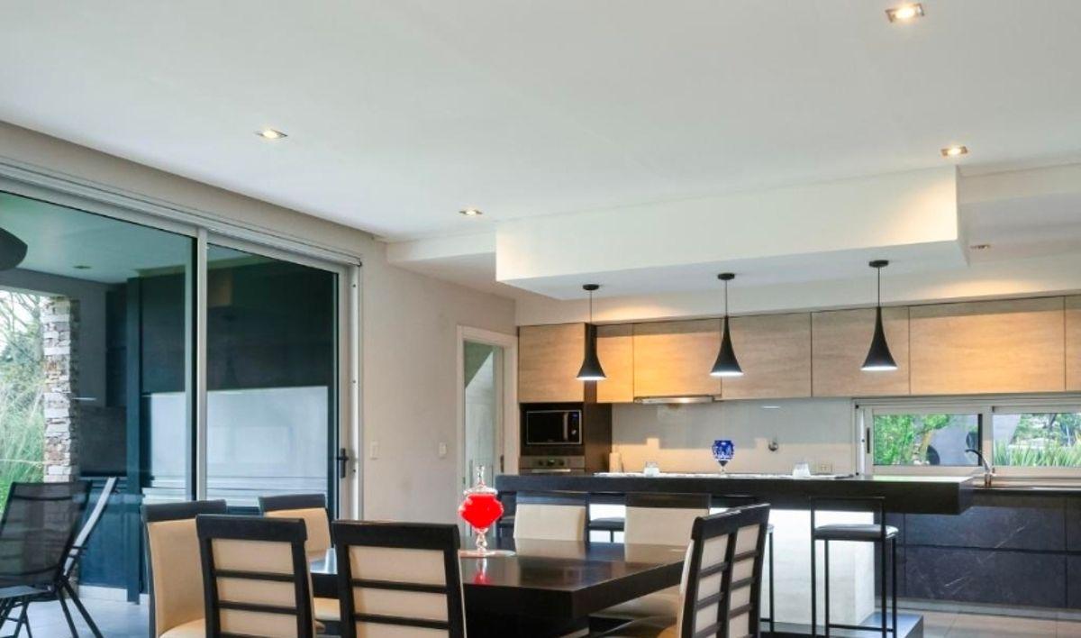 Foto de Casa en venta en Barrio Privado Terralagos Canning, imagen 2
