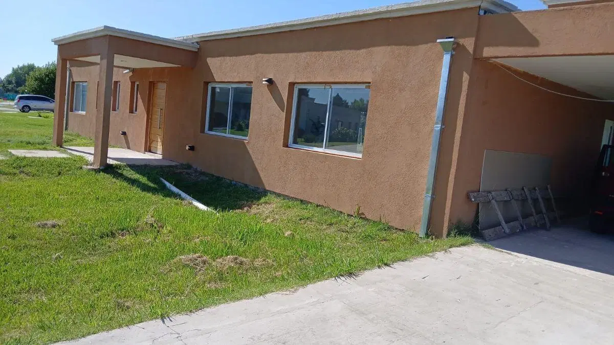 Casa en venta en Lares de Canning 3