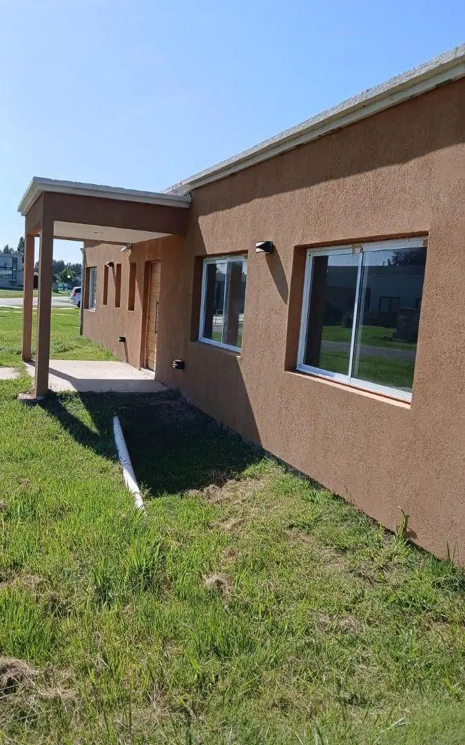 Casa en venta en Lares de Canning 5