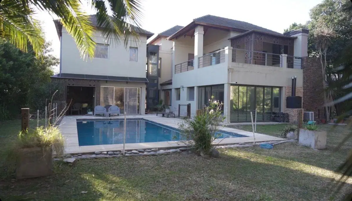 Casa Con Pileta En Venta - Saint Thomas Sur, Canning 5
