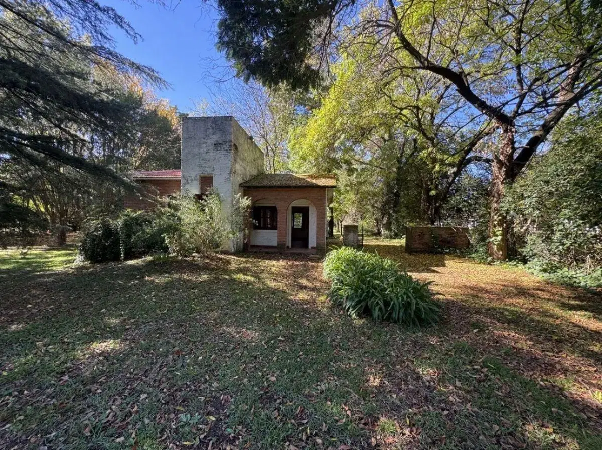 Alquiler comercial sobre ruta único punto en la zona lote 2.400 M2 con casa 1