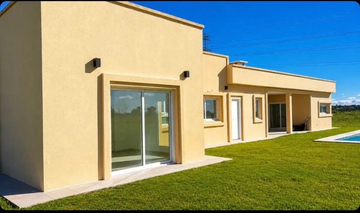 Casa en venta a estrenar en La Magdalena Canning 1