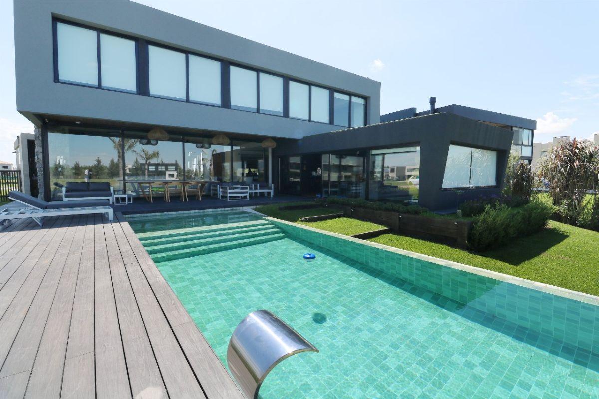 Foto de Venta De lujosa propiedad con muelle al río en El Naudir Escobar, imagen 4