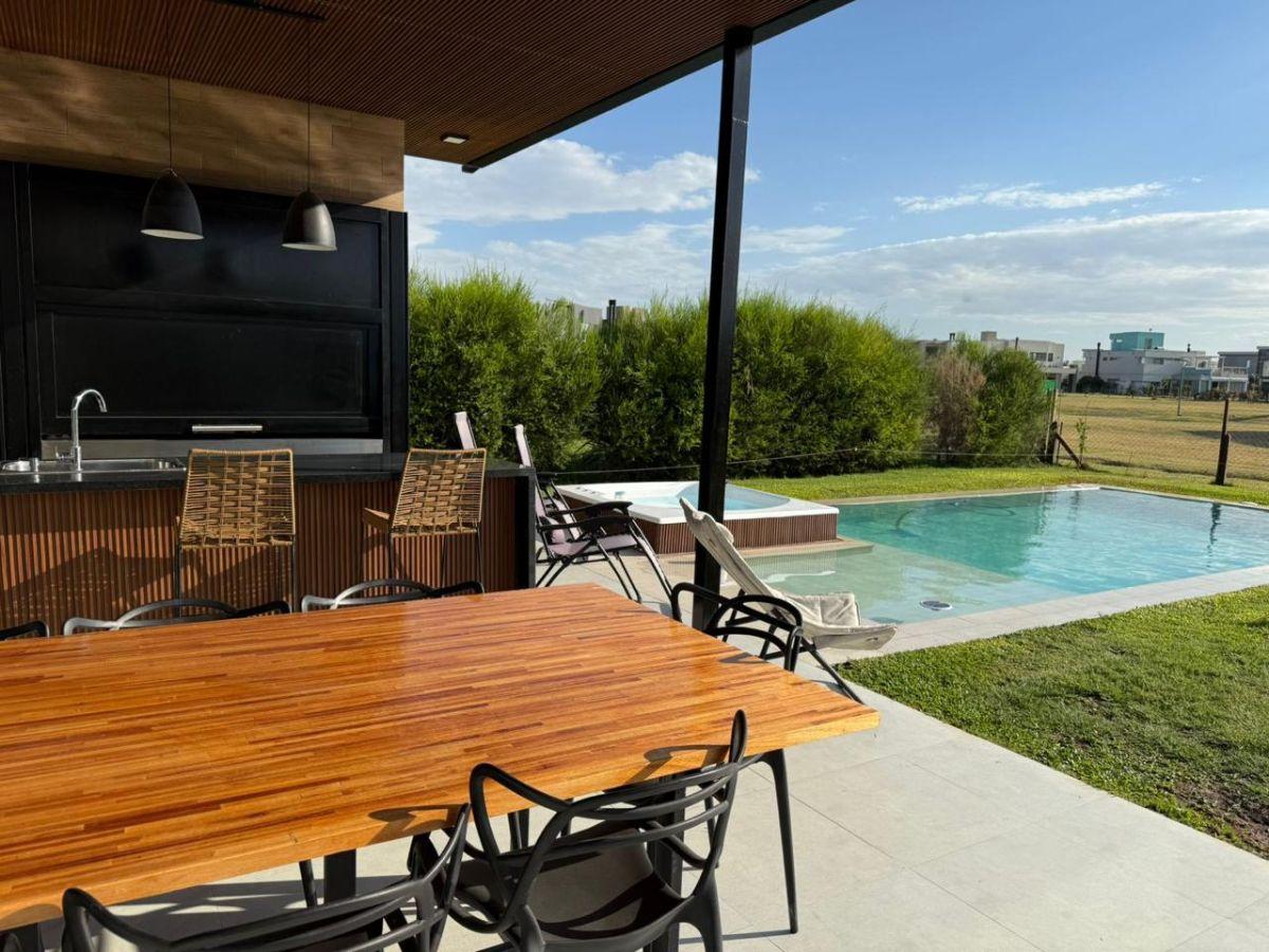 Foto de Alquiler Casa En Terralagos Canning, imagen 2