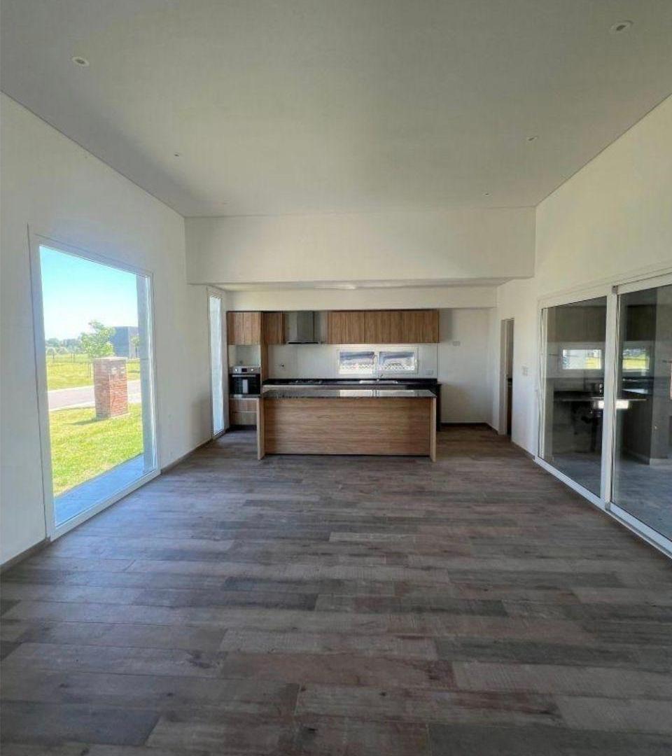 Foto de ALQUILER EXCELENTE CASA A ESTRENAR BARRIO SAN SIMÓN, CANNING, imagen 1