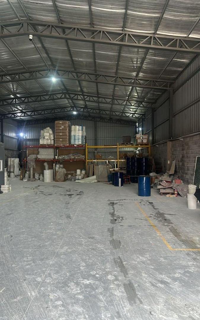 Foto de Alquiler de Nave 500m2 En Parque Industrial San Vicente, imagen 3