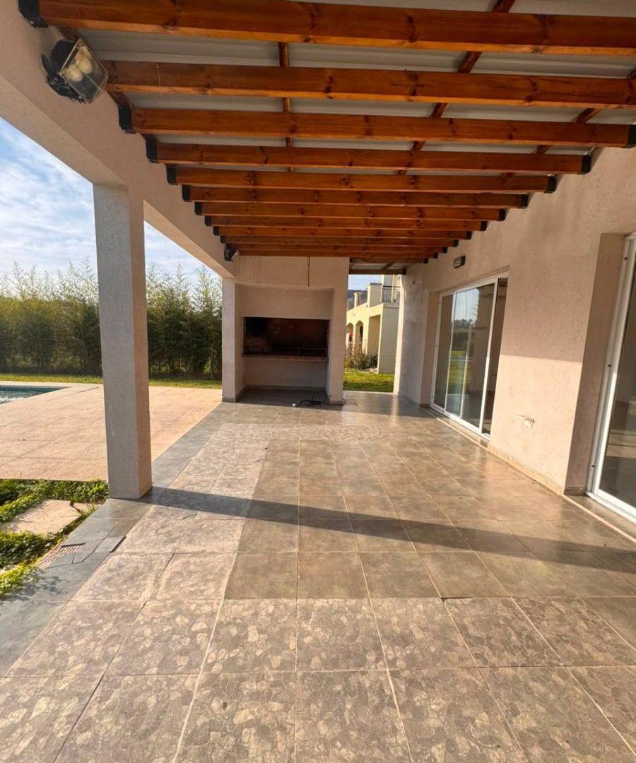Foto de Casa en alquiler en La Horqueta de Echeverría Canning, imagen 3