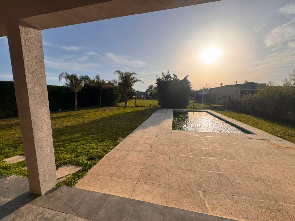 Foto de Casa en alquiler en La Horqueta de Echeverría Canning, imagen 1