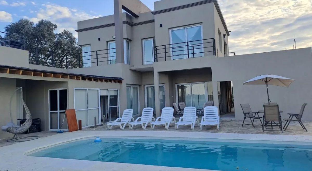 Foto de Casa en alquiler temporario en La Magdalena Canning, imagen 2