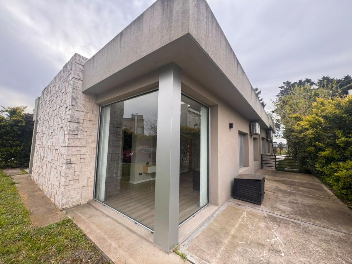 Foto de Casa en alquiler c/ cochera en El Sosiego, imagen 1