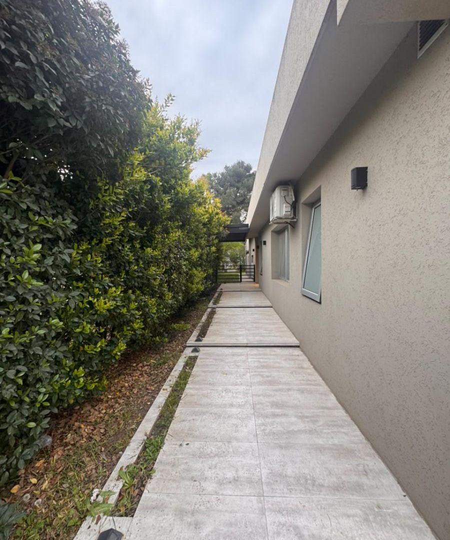 Foto de Casa en alquiler c/ cochera en El Sosiego, imagen 2
