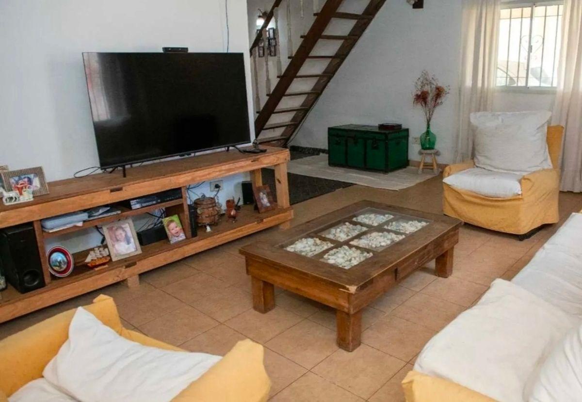 Foto de CASA EN VENTA EN CANNING, EZEIZA, 3 DORMITORIOS, QUINCHO Y PILETA, imagen 4