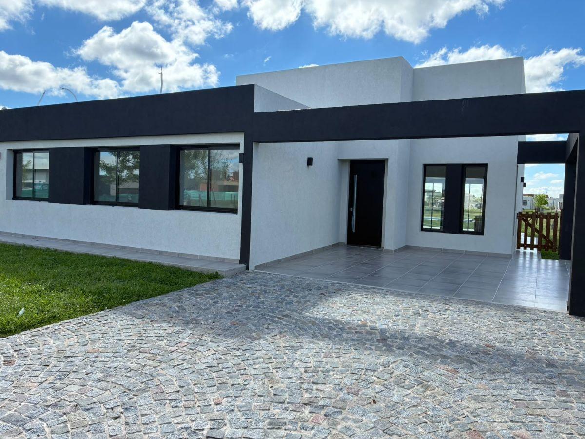 Foto de Casa en venta Barrio San Felipe, Canning a Estrenar, imagen 1