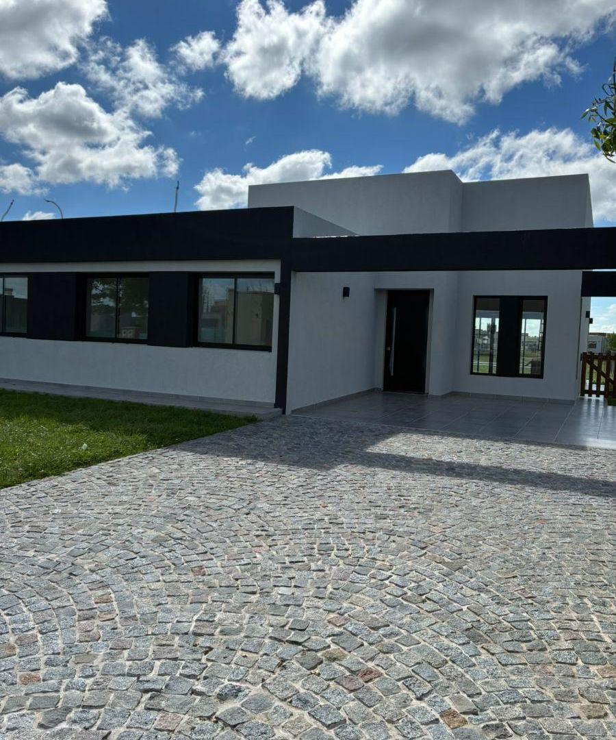 Foto de Casa en venta Barrio San Felipe, Canning a Estrenar, imagen 2