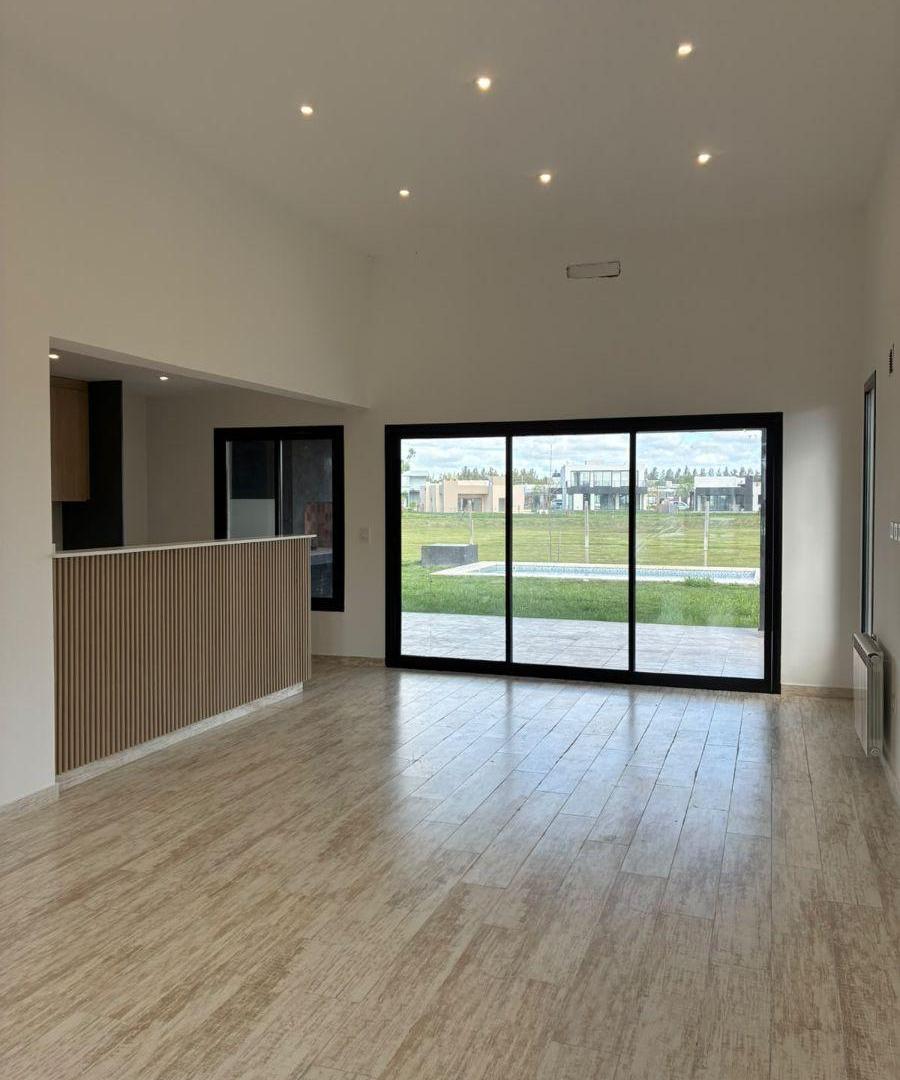 Foto de Casa en venta a estrenar Barrio San Felipe, Canning, imagen 3